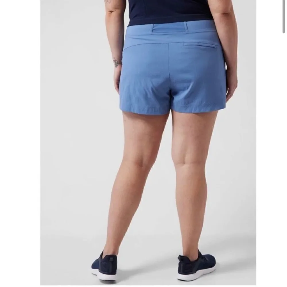 Athleta Trekkie North Shorts